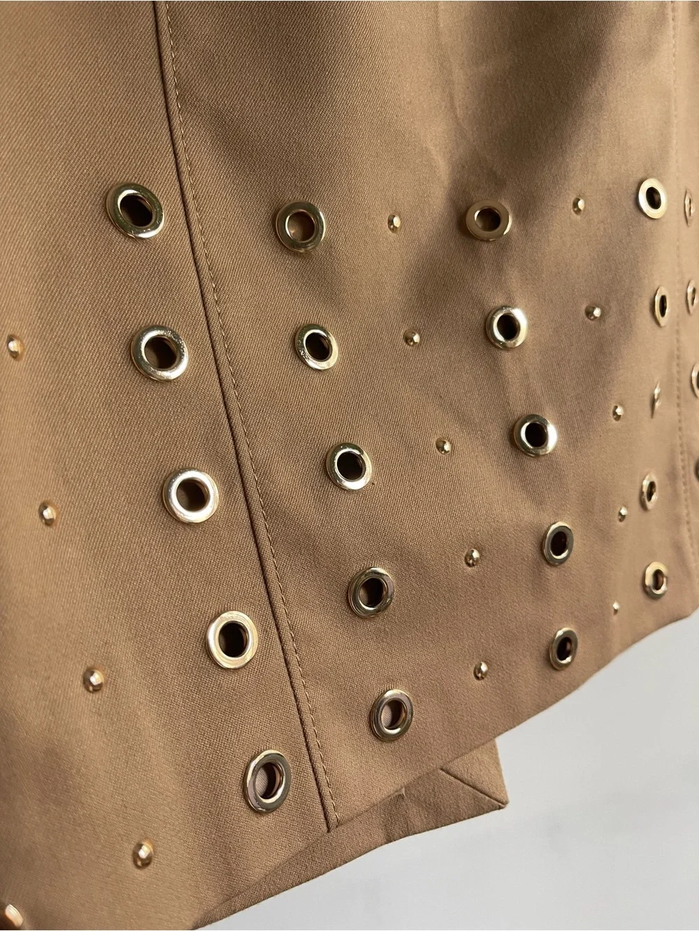 White House Black Market Camel Tan Pencil Skirt w/ Gold Hardware Career Classic